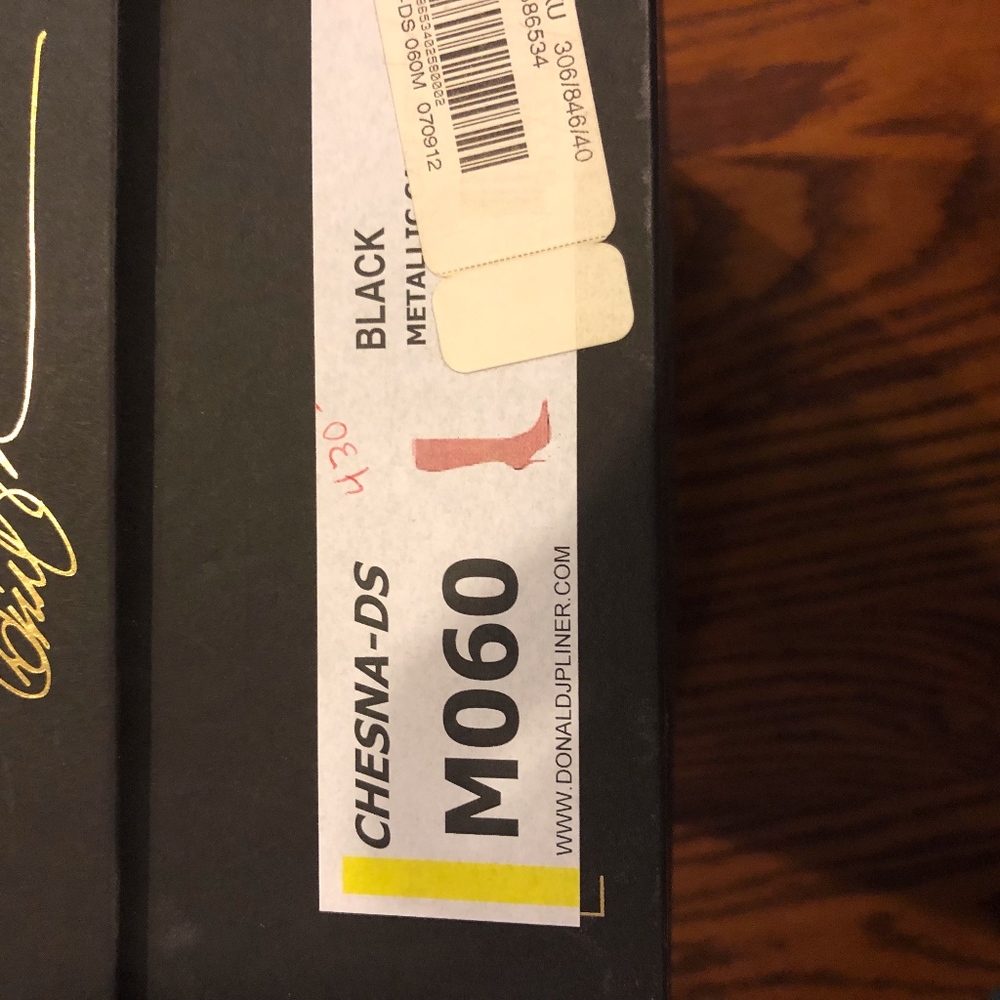 Donald Pliner to the Knee leather boots